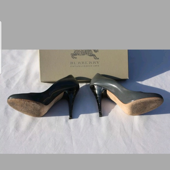 SOLD Burberry Grey/Blue Slate Heels Size 39.5 - Picture 3 of 5
